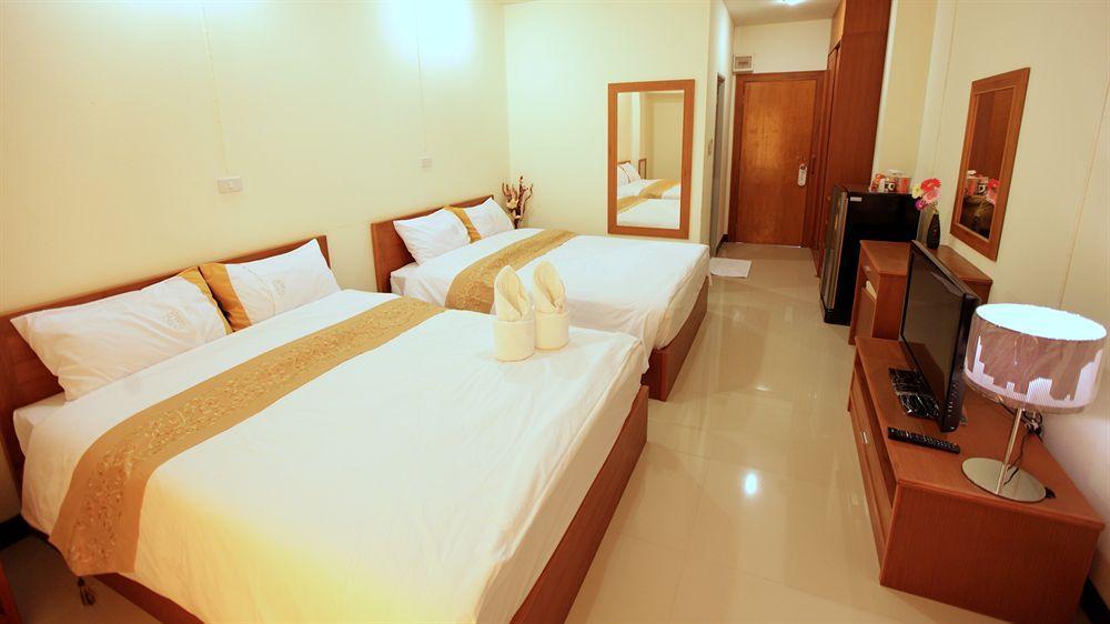 Rafael Hotel And Mansion Bangkok - Sha Extra Plus Certified Exterior photo